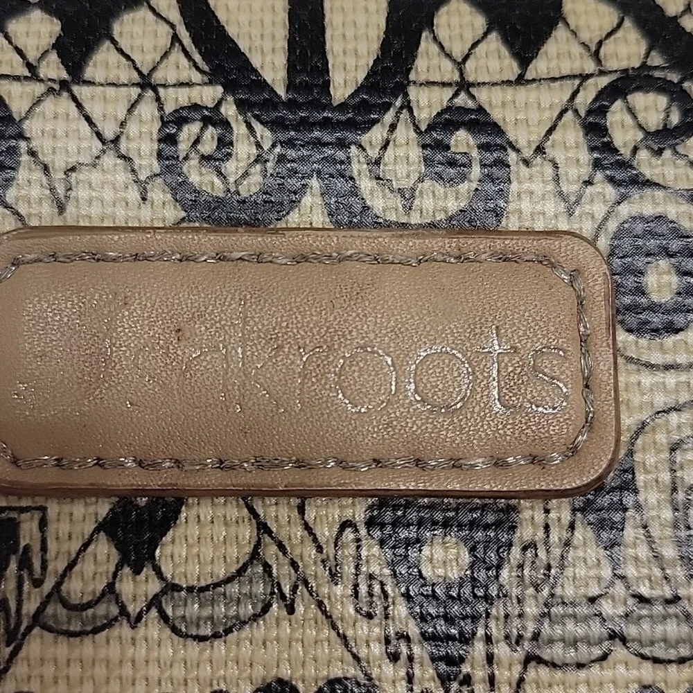 Sakroots Black and Beige Patterned Wallet